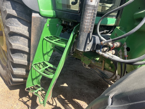 2010 John Deere 7530 Premium Tractor