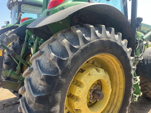 2010 John Deere 7530 Premium Tractor
