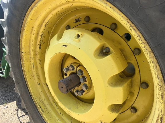 2010 John Deere 7530 Premium Tractor