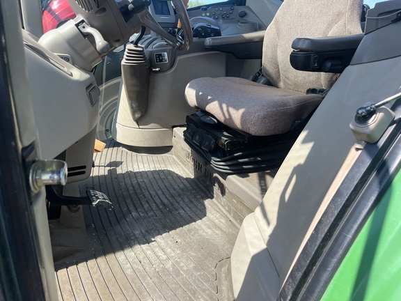 2010 John Deere 7530 Premium Tractor