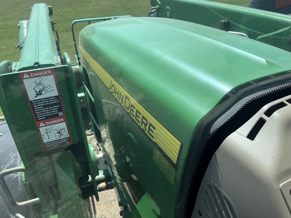 2010 John Deere 7530 Premium Tractor