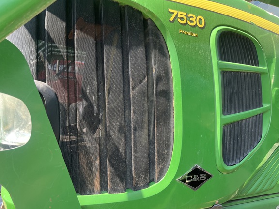 2010 John Deere 7530 Premium Tractor