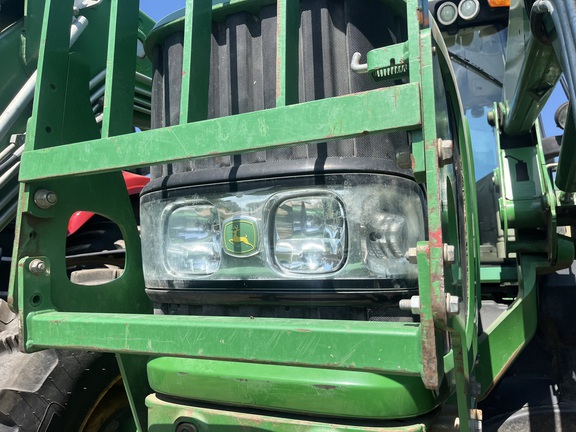 2010 John Deere 7530 Premium Tractor