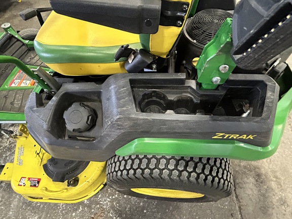 2022 John Deere Z545R Mower/Zero Turn