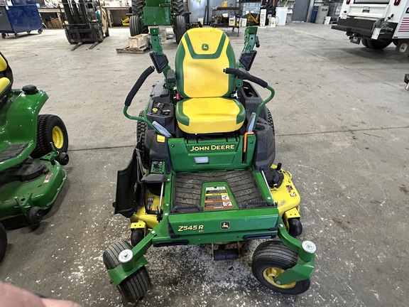 2022 John Deere Z545R Mower/Zero Turn