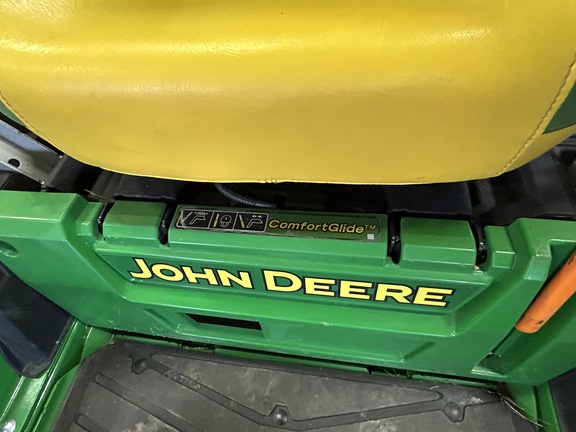 2022 John Deere Z545R Mower/Zero Turn