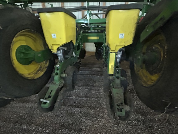 2024 John Deere 1775NT Planter