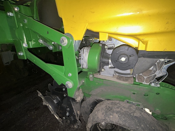 2024 John Deere 1775NT Planter