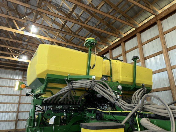 2024 John Deere 1775NT Planter