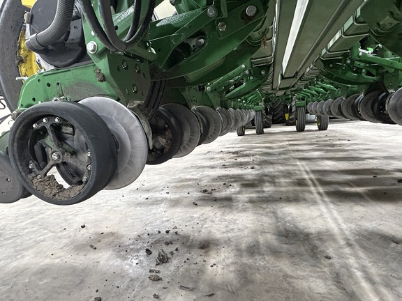 2026 John Deere 1775NT Planter