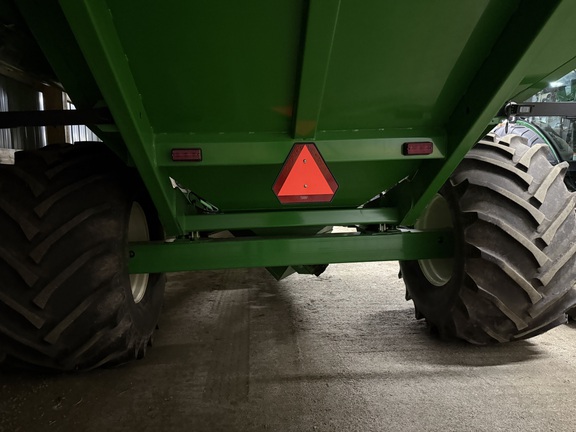 2009 Brent 1082 Grain Cart