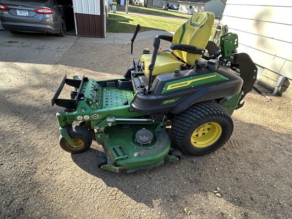 2023 John Deere Z970R Mower/Zero Turn