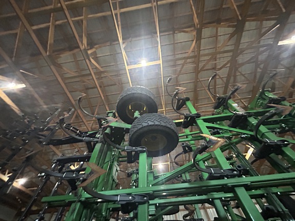 2024 John Deere 2230FH Field Cultivator