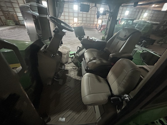 2024 John Deere 9R 390 Tractor 4WD