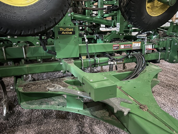2024 John Deere 2230FH Field Cultivator