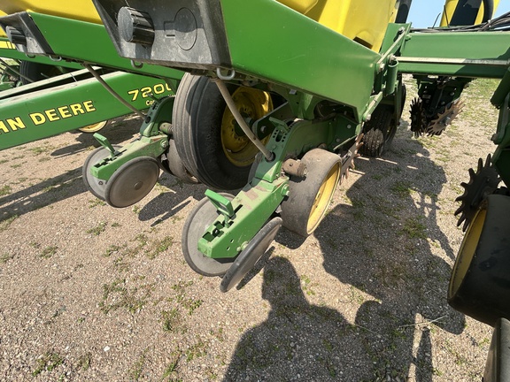 1993 John Deere 7200 Planter