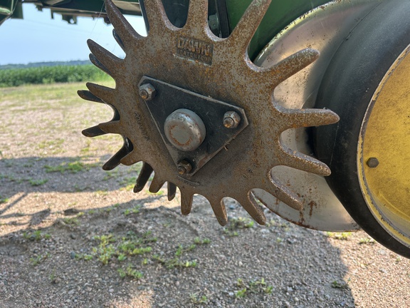 1993 John Deere 7200 Planter