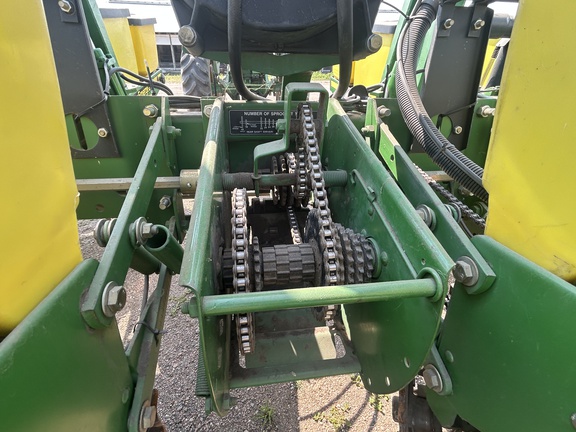 1993 John Deere 7200 Planter