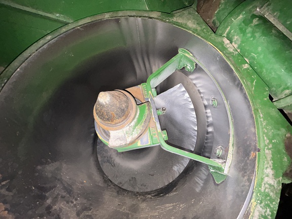 2015 Brent 1282 Grain Cart