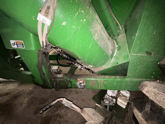 2015 Brent 1282 Grain Cart