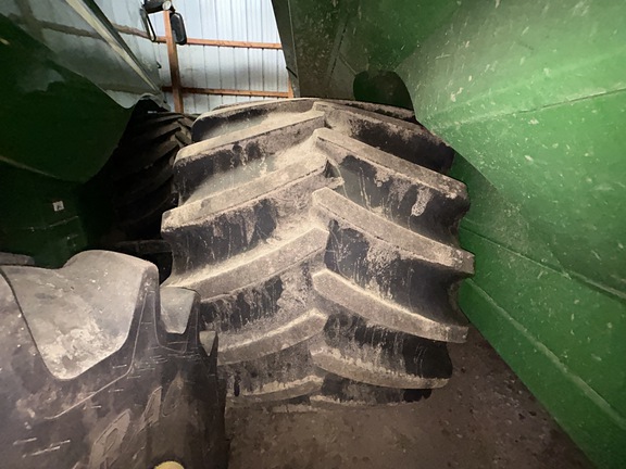 2015 Brent 1282 Grain Cart