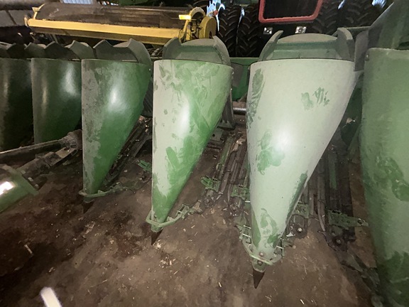 2007 John Deere 893 Header Corn Head