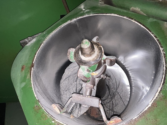 Parker 710 Grain Cart