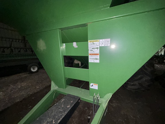 Parker 710 Grain Cart