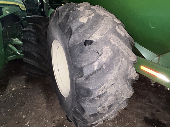 Parker 710 Grain Cart