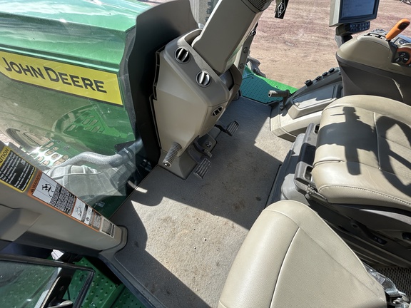 2023 John Deere 9R 640 Tractor 4WD