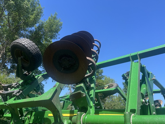 2015 John Deere 2730 Disk Ripper