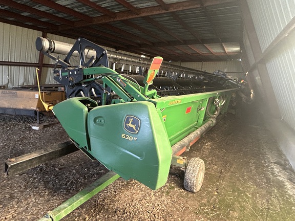 2010 John Deere 630F Header Combine