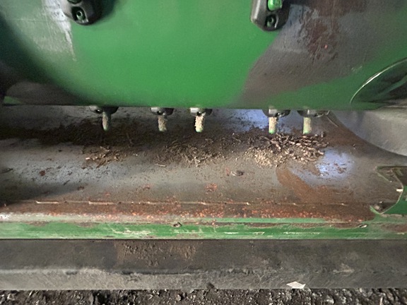 2010 John Deere 630F Header Combine