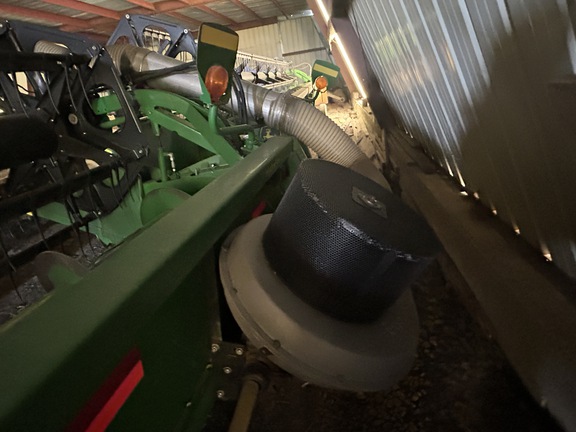 2010 John Deere 630F Header Combine