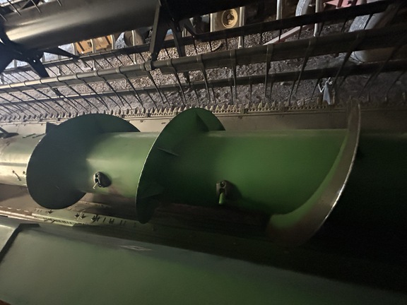 2010 John Deere 630F Header Combine