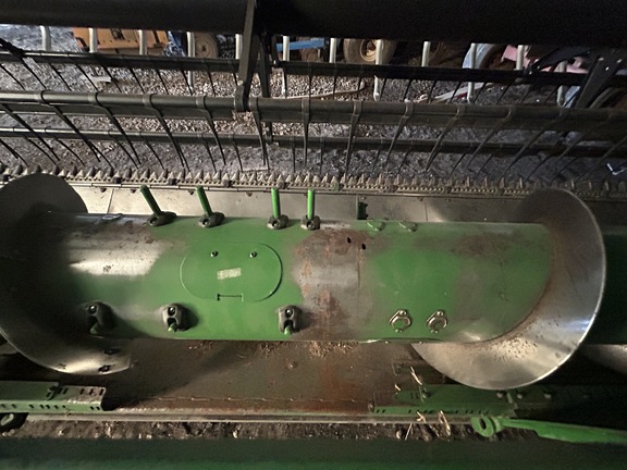 2010 John Deere 630F Header Combine