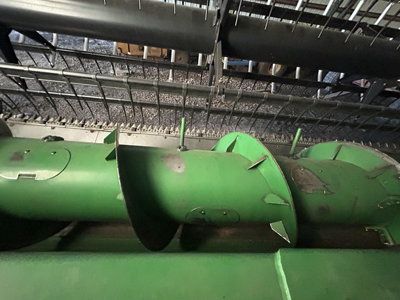 2010 John Deere 630F Header Combine