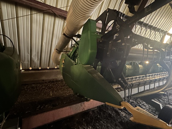 2010 John Deere 630F Header Combine