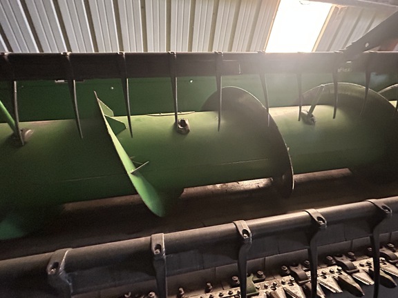 2010 John Deere 630F Header Combine