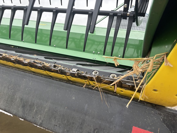 2022 John Deere RD40F Header Combine