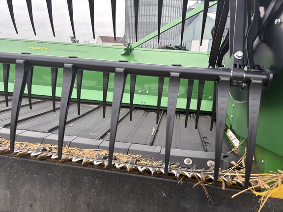2022 John Deere RD40F Header Combine
