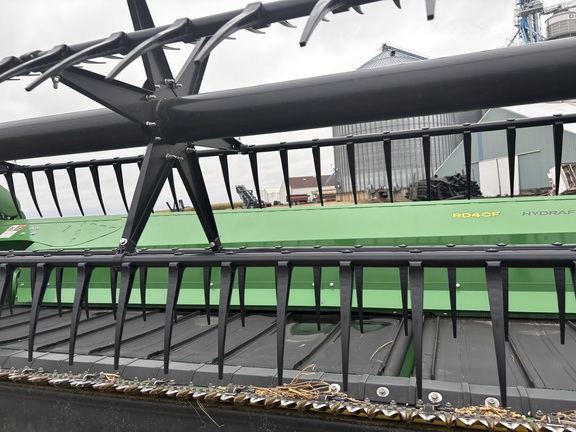 2022 John Deere RD40F Header Combine