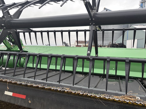 2022 John Deere RD40F Header Combine
