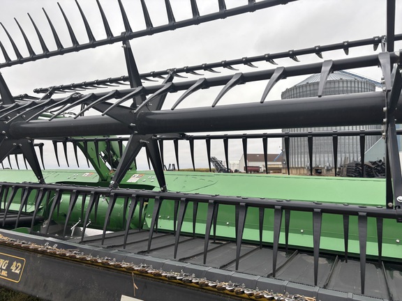 2022 John Deere RD40F Header Combine
