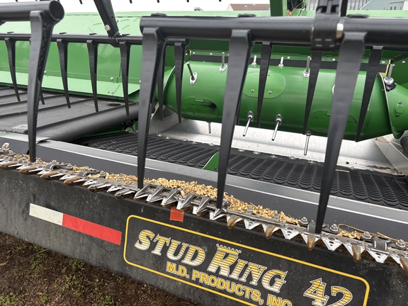 2022 John Deere RD40F Header Combine