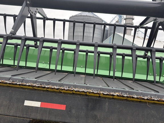 2022 John Deere RD40F Header Combine