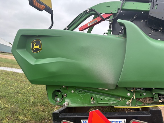 2022 John Deere RD40F Header Combine