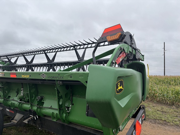 2022 John Deere RD40F Header Combine