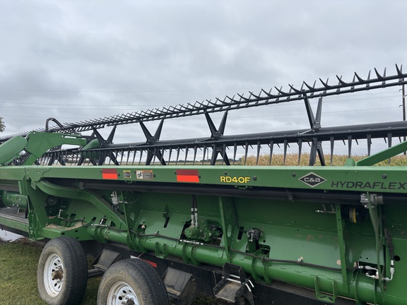 2022 John Deere RD40F Header Combine