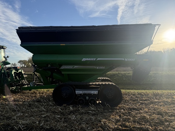 2017 Brent V1100 Grain Cart